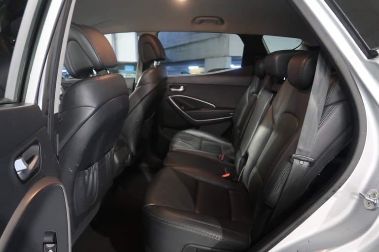 2014 Hyundai Santa Fe 2.2 CRDi Premium 4WD 5dr (7 seat) ESTATE Diesel Manual
