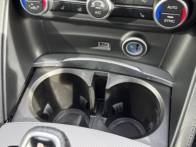 2025 Alfa Romeo Stelvio 2.0T Veloce SUV 5dr Petrol Auto Q4 AWD Euro 6 (s/s) (280 ps) Automatic SU...