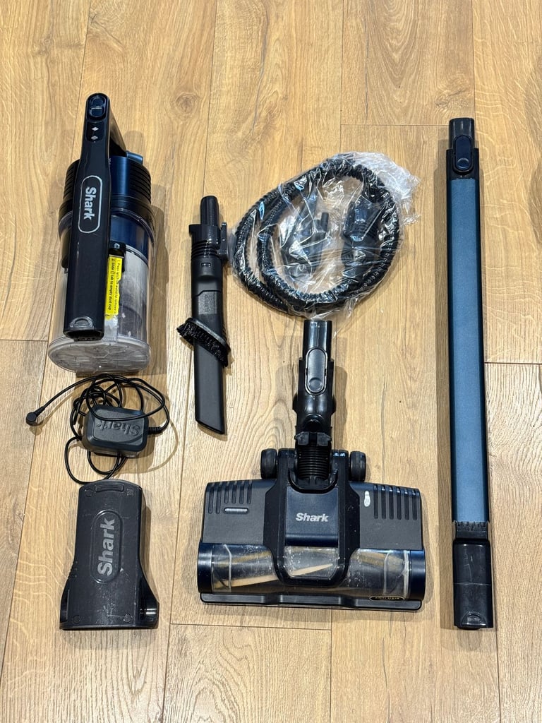 Shark Cordless Stick Vacuum Cleaner [IZ103UKGB]Anti Hair Wrap, Single Battery, Dark Blue