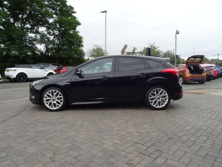  Ford Focus 1.0 EcoBoost 140 ST-Line Navigation 5dr finance available Petrol