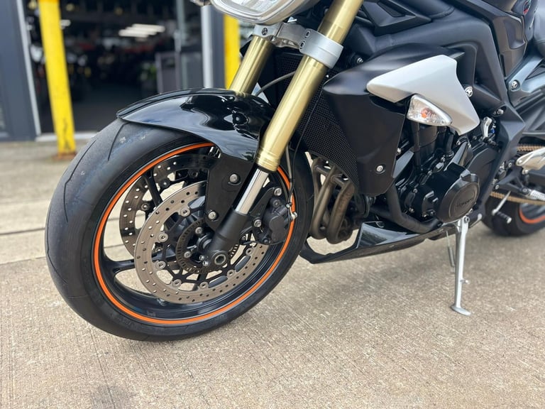 2016 Triumph Street Triple 675