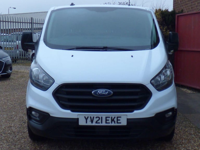 FORD TRANSIT CUSTOM 2.0 Transit Custom Leader Van 300 L2 2.0L EcoBlue 130PS FWD