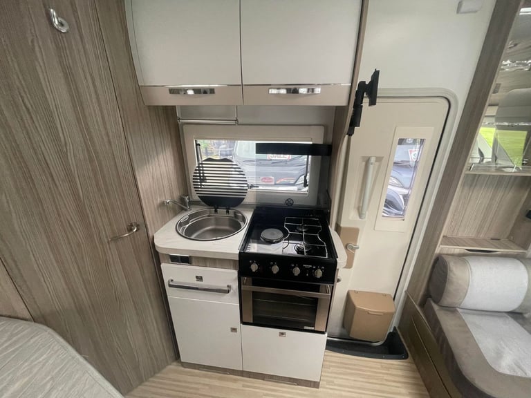 2020 BENIMAR PRIMERO 331 4 BERTH FIXED BED MOTORHOME WITH ONLY 6K MILES ANDERSON MOTORHOME SALES