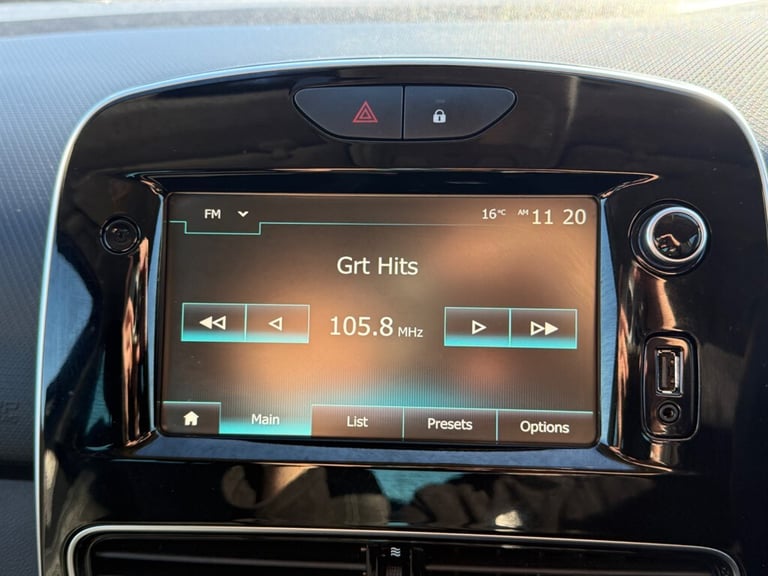 2019 Renault Clio 0.9 TCe Iconic Hatchback 5dr Petrol Manual Euro 6 (s/s) (75 ps) Hatchback Petro...