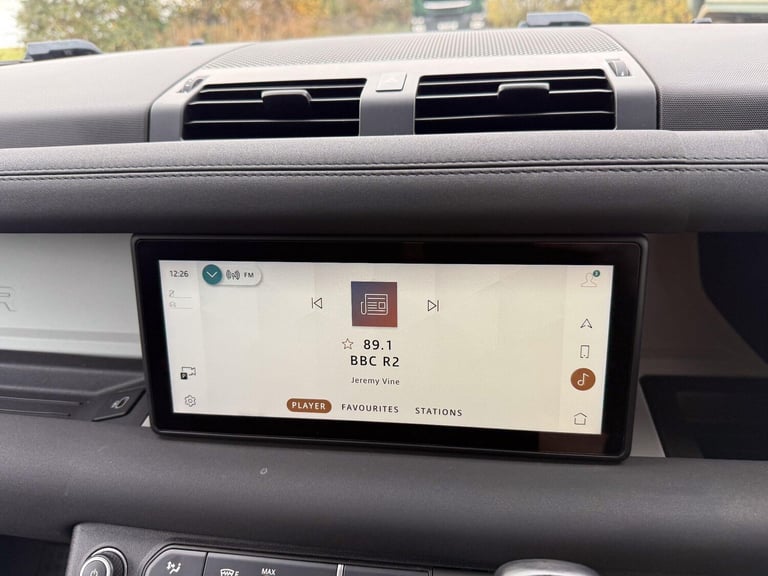  Land Rover Defender 90 3.0 D250 MHEV Hard Top SUV Auto 4WD SWB Euro 6 (s/s) 3dr Diesel Automatic