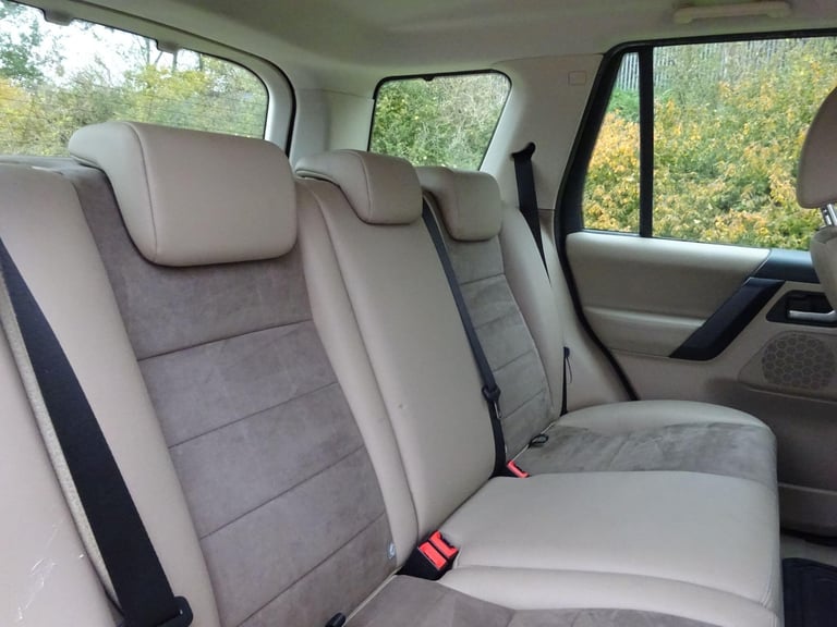 2011 Land Rover Freelander 2 2.2 TD4 XS 4WD Euro 5 (s/s) 5dr ESTATE Diesel Manual