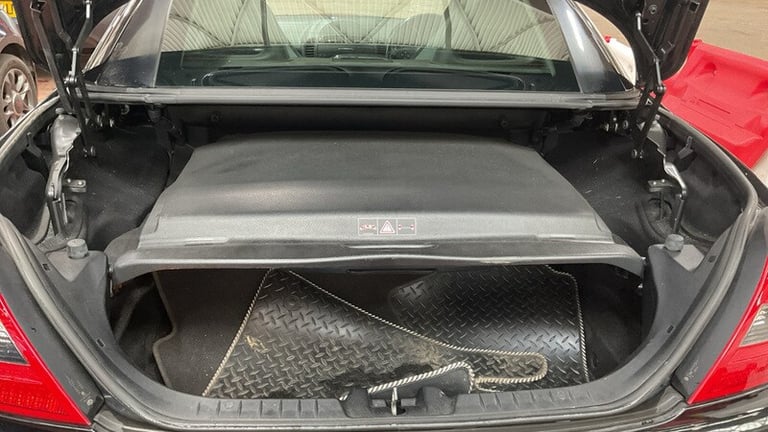 Mercedes-Benz CLS 1.8 SLK200K Convertible 2dr Petrol Tiptronic Euro 4 (184 ps)