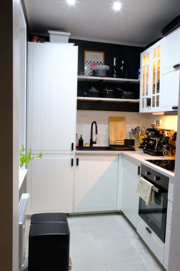 Large, bright and fully furnished double room