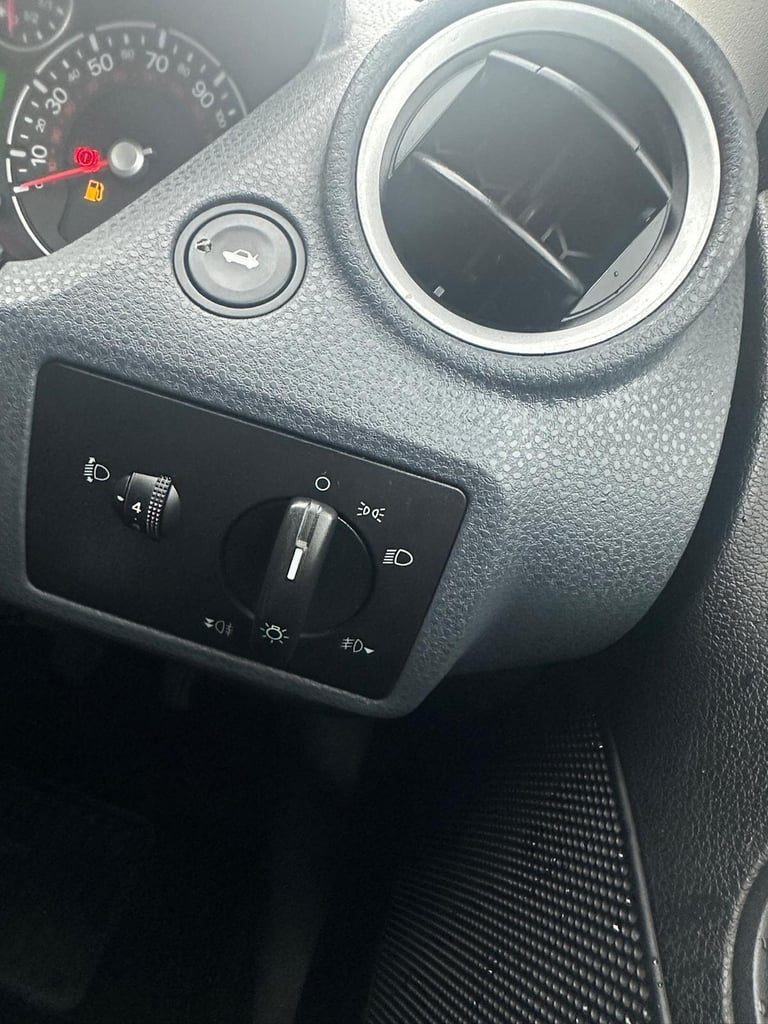 Ford Fiesta 1.4 Zetec Climate 5dr Petrol Manual - Image 14