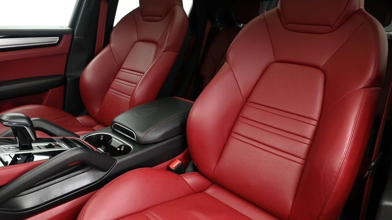 2022 Porsche Cayenne 3.0T V6 Platinum Edition TiptronicS 4WD Euro 6 (s/s) 5dr Coupe Petrol Automatic