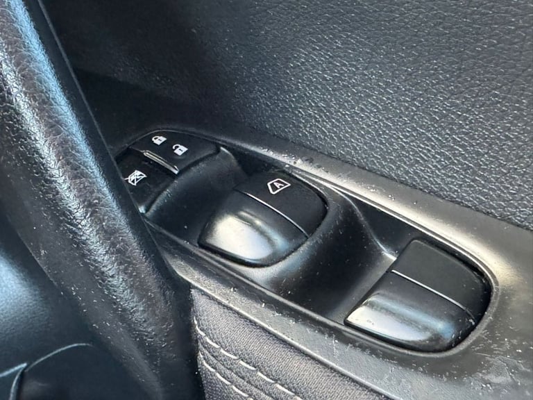 2015 15 NISSAN QASHQAI 1.6 DCI N-TEC+ SUV 5DR DIESEL XTRON 2WD EURO 6 (S/S) (130