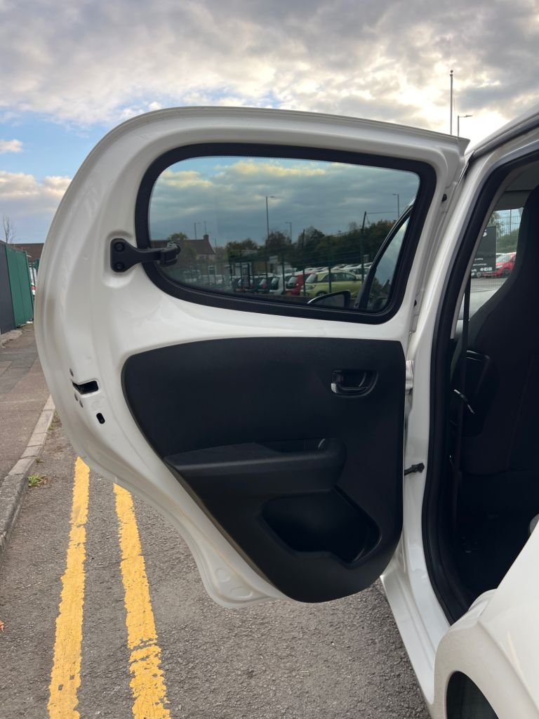 2018 Citroen C1 1.2 PureTech Flair 5dr HATCHBACK PETROL Manual