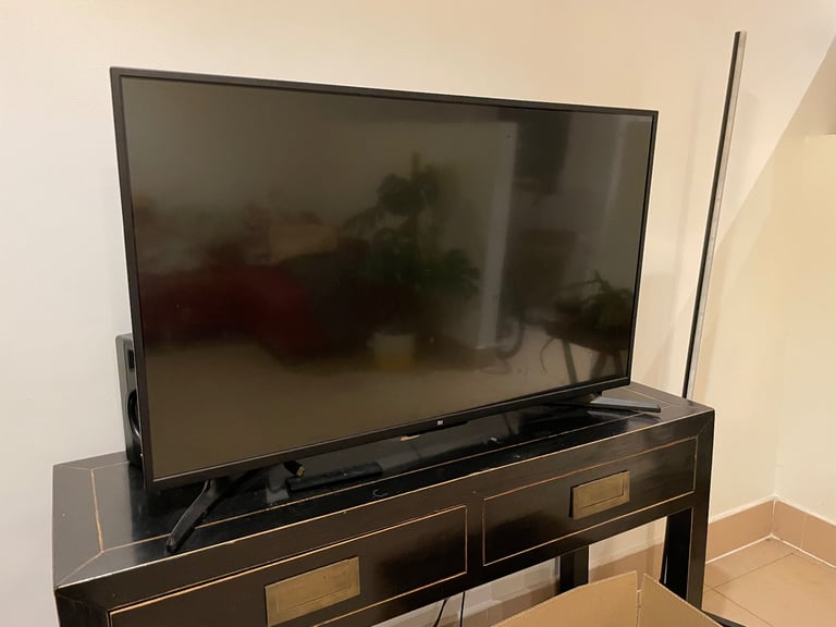 TV in good condition- collection from E5 