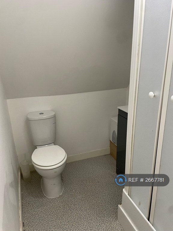1 bedroom flat in Cambridge Street, Wellingborough, NN8 (1 bed) (#2667781)