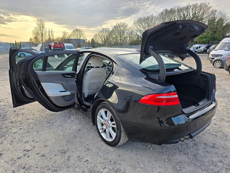 2016 Jaguar XE 2.0d Prestige Auto Euro 6 (s/s) 4dr Saloon Diesel Automatic