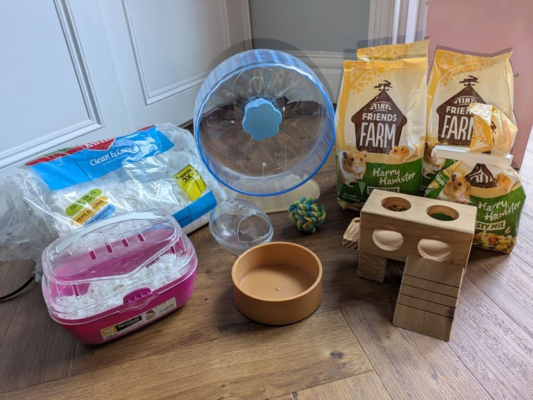 Hamster food & accessories