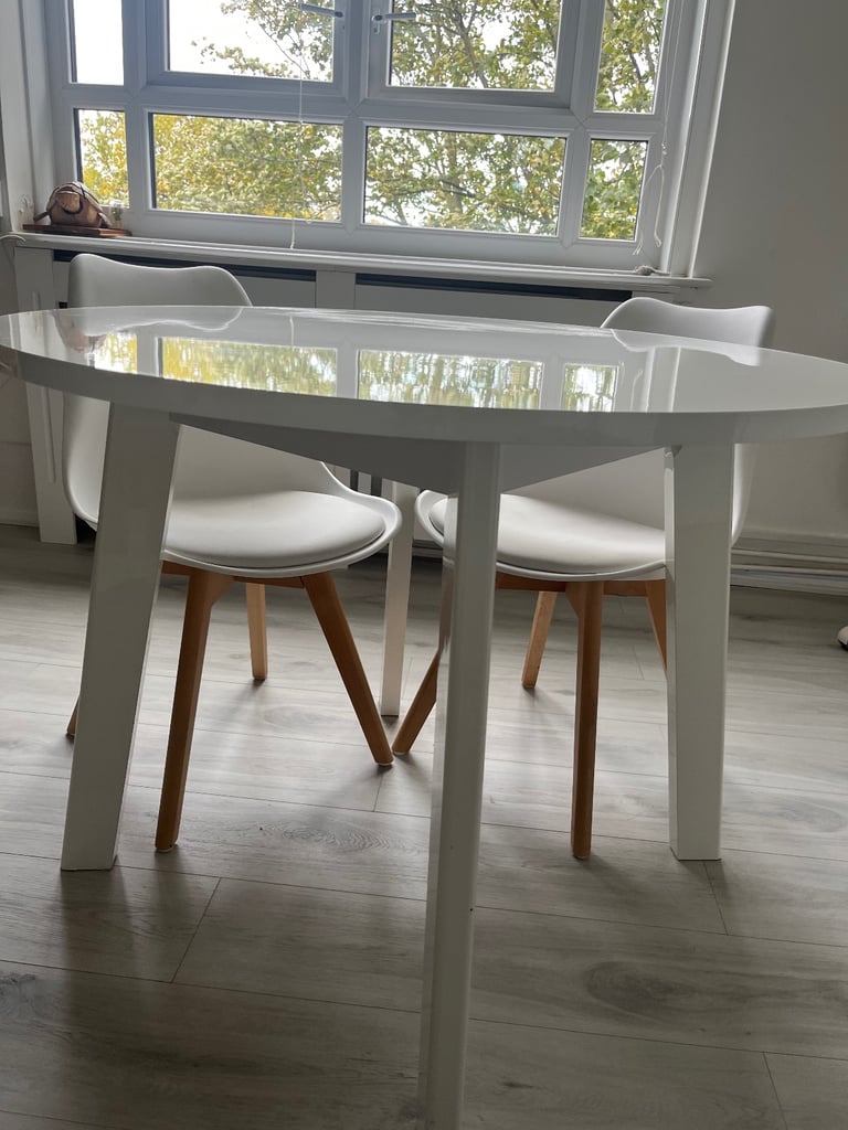 House clearance! Dining table - 4 seater
