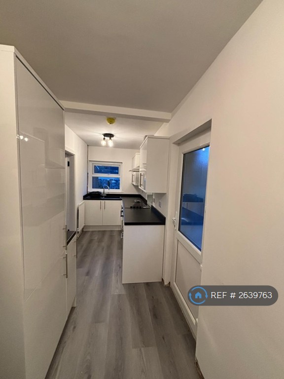 3 bedroom house in Channel View, Risca, Newport, NP11 (3 bed) (#2639763)