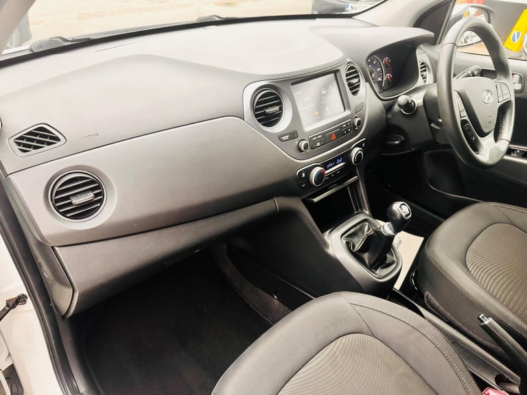 2019 Hyundai i10 1.0 Premium Euro 6 5dr HATCHBACK Petrol Manual