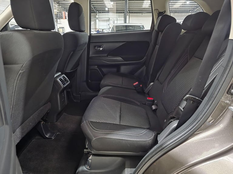 2021 Mitsubishi Outlander 2.0 MIVEC Design CVT 4WD Euro 6 (s/s) 5dr ESTATE Petrol Automatic