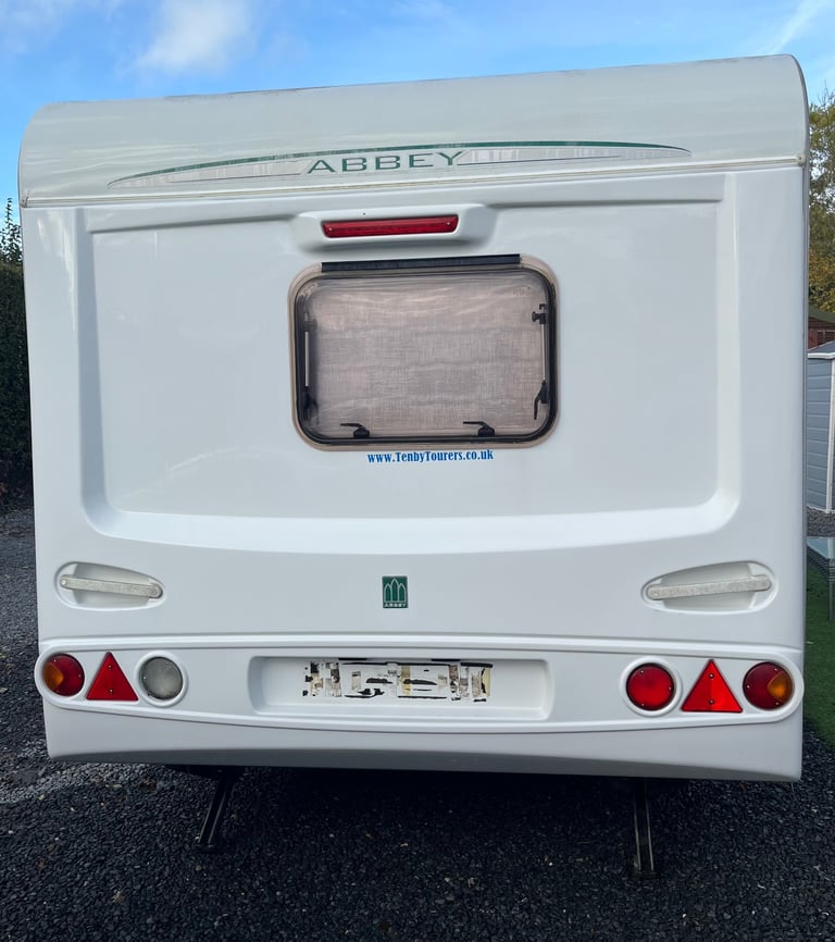 Abby caravan 2007 twin axle 6 birth 