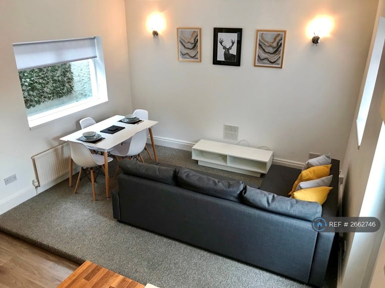 2 bedroom house in Richardson Street, Swansea, SA1 (2 bed) (#2662746)