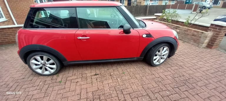 MUST GO 2011 MINI COOPER 1.6 CHILI PACK 64K MILES SERVICE HISTORY 