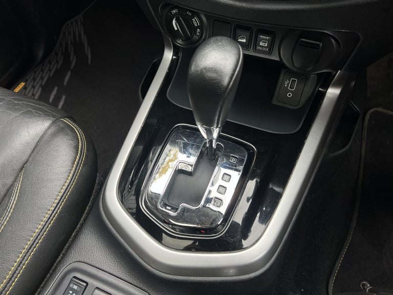 NISSAN NAVARA 2.3 dCi N-Guard 2019