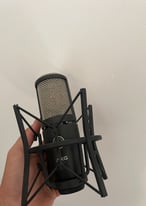 AKG P220 Condenser Microphone + Shock mount and case