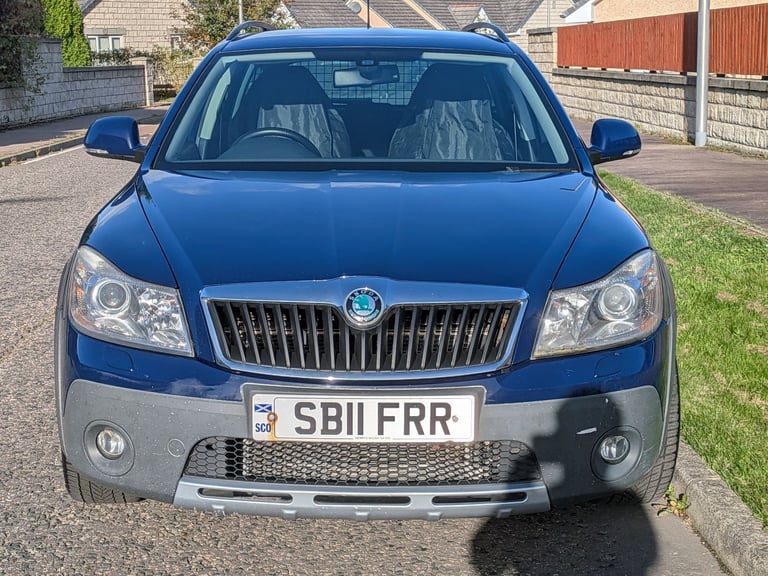 Skoda, OCTAVIA SCOUT, 4X4 Estate, 2011, Manual, 1968 (cc), 5 doors