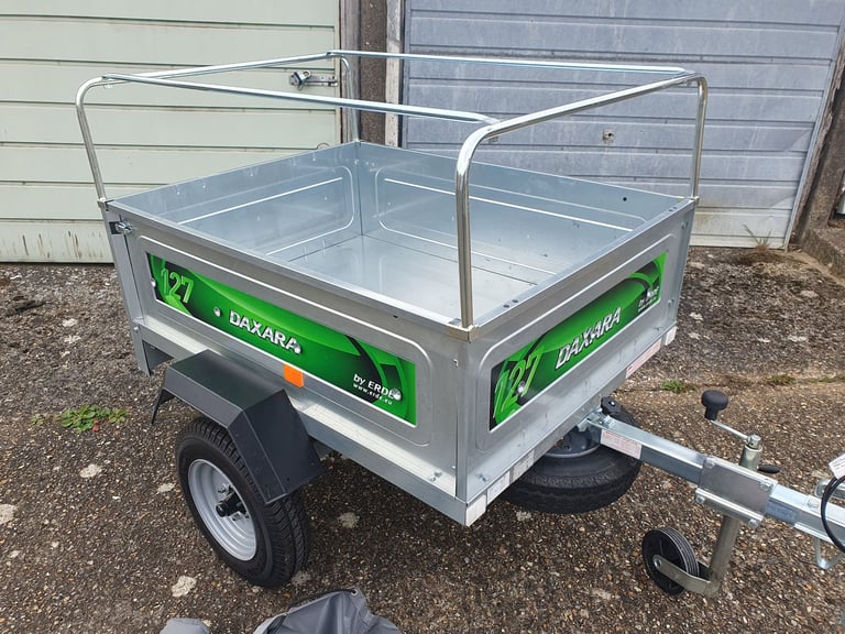 Daxara 127 Trailer with high frame and cover 
