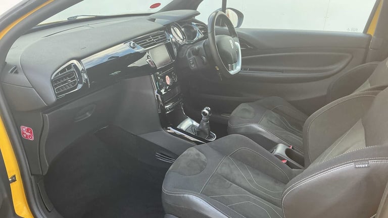 2016 DS Automobiles DS 3 1.2 PureTech Elegance 3dr Hatchback Petrol Manual