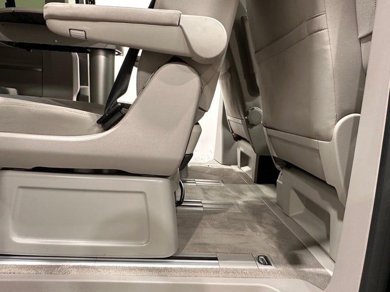 2019 Volkswagen Caravelle 2.0 TDI BlueMotion Tech SE MPV 5dr Diesel DSG Euro 6 (s/s) (150 ps) MPV...