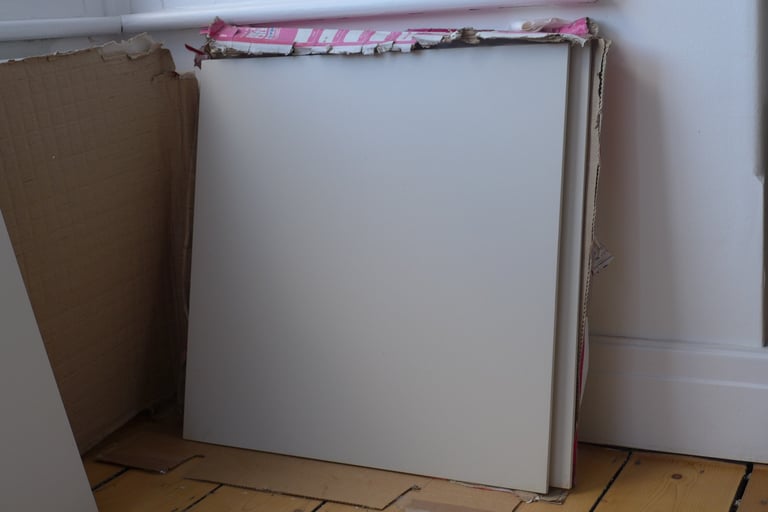 11 LARGE 2 FT SQ (605 mm sq) VITRIFIED CERAMIC TILES. FOR BATHROOM SHOWER CLOAKROOM LOO WALL FLOOR.