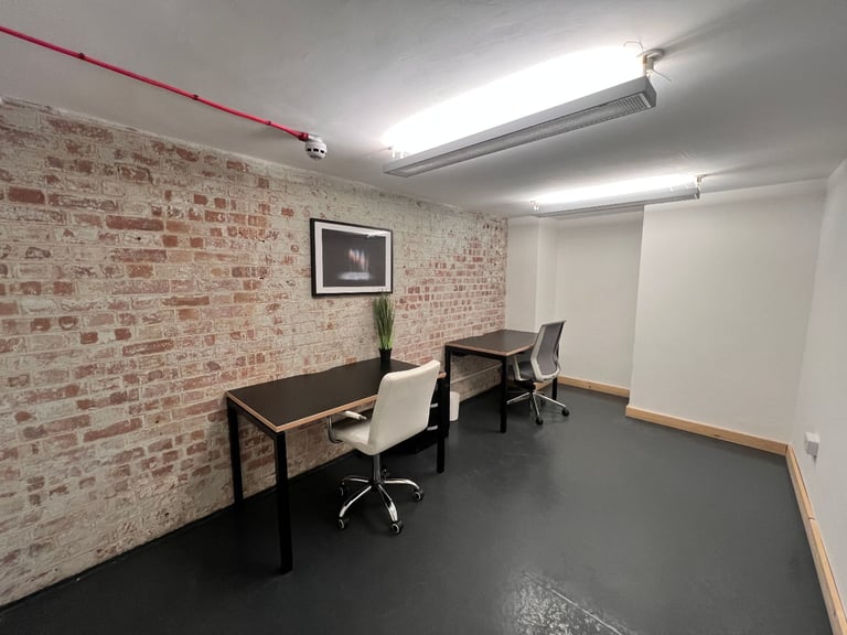 Creative Space | Music Studio | Beauty Room | Workspace | Commercial Unit in Hackney Central E8