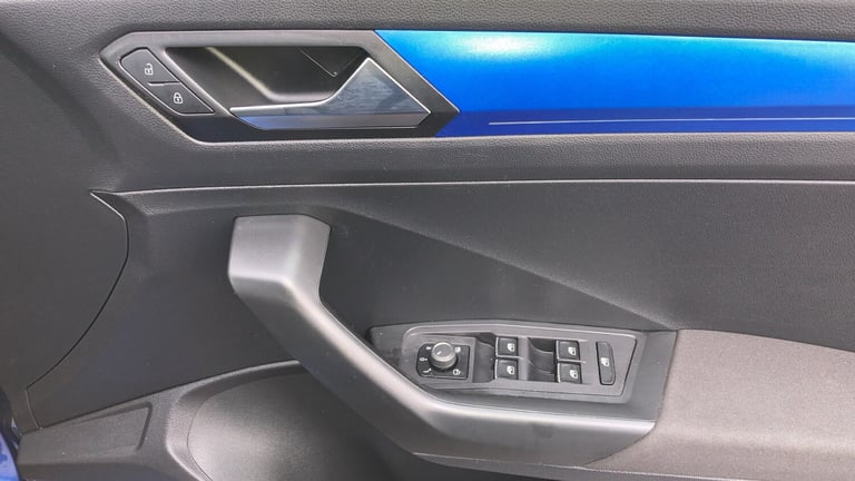 2019 Volkswagen T-Roc 1.5 TSI EVO Design 5dr HATCHBACK PETROL Manual