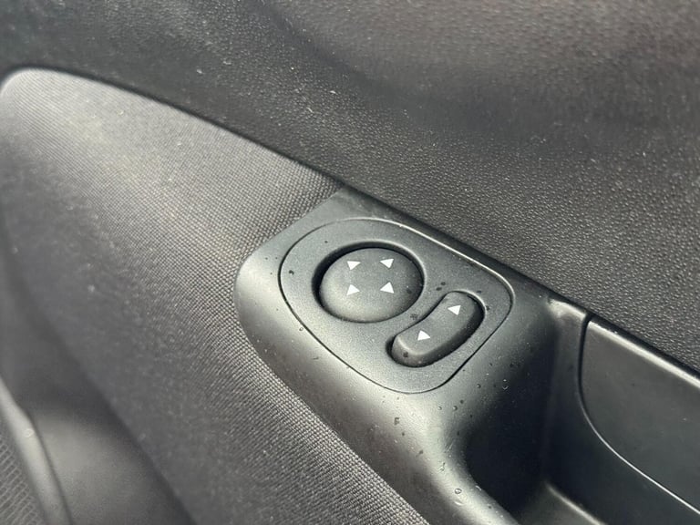 2018 Fiat 500 1.2 Lounge 3dr Dualogic HATCHBACK PETROL Automatic