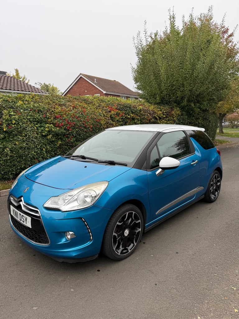 Citroen, DS3, Hatchback, 2011, Manual, 1598 (cc), 3 doors