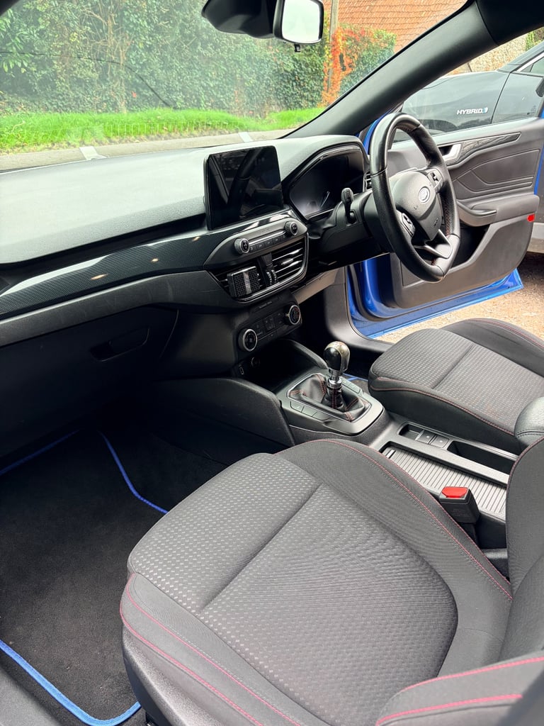 Ford Focus ST Line 2019 (68 plate) 