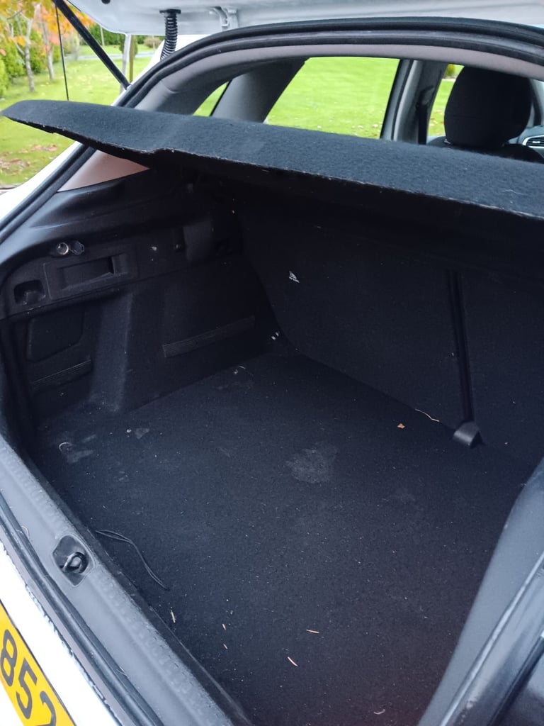 Citroen, C4, Hatchback, 2012, Manual, 1560 (cc), 5 doors