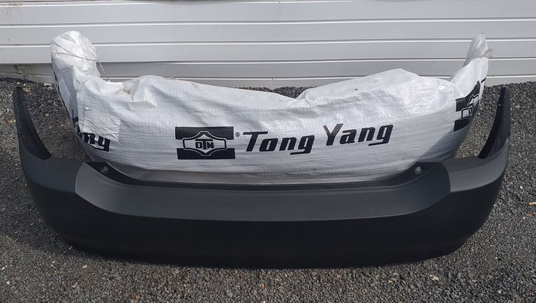 Bumpers (front and rear) for Toyota Prius gen2