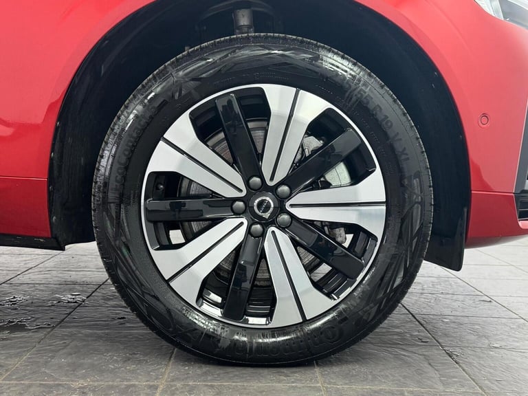 VOLVO XC60 2.0h T6 Recharge 18.8kWh Plus Auto AWD Euro 6 (s/s) 5dr 2024