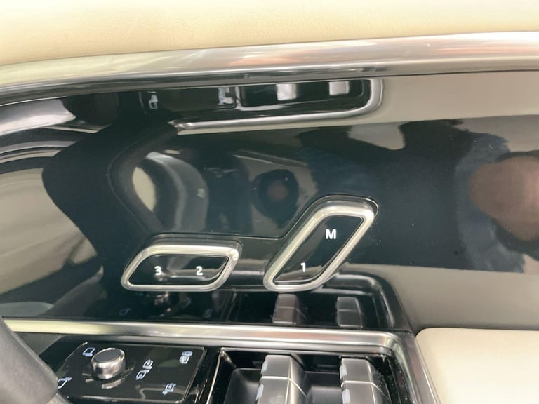 2022 Land Rover Range Rover 3.0 P400 MHEV HSE SUV 5dr Petrol Auto 4WD Euro 6 (s/s) (400 ps) [SLID...