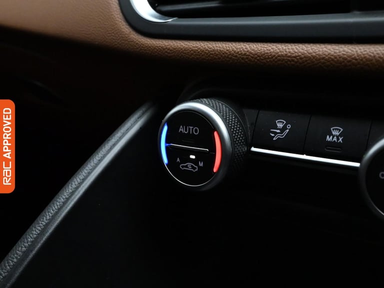 2020 Alfa Romeo Giulia 2.0T Nero Edizione Saloon 4dr Petrol Auto Euro 6 (s/s) (200 ps) Saloon PET...