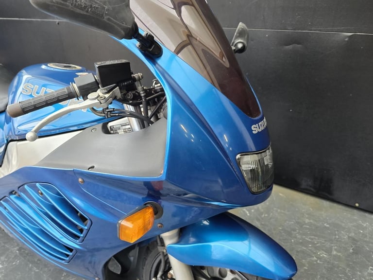 SUZUKI RF 600 RV PROJECT BIKE HPI CLEAR