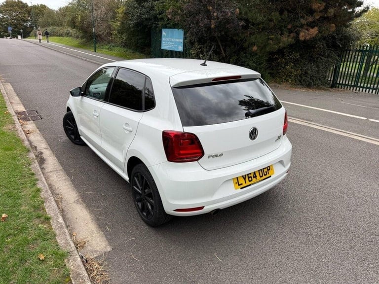 2015 64 VOLKSWAGEN POLO 1.2 TSI BLUEMOTION TECH SE DESIGN HATCHBACK 5DR PETROL M