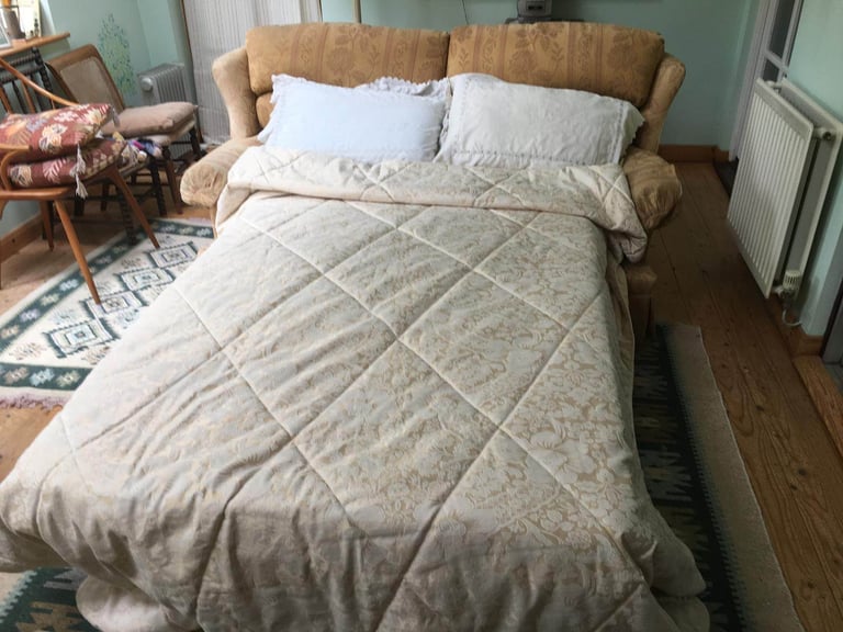 Compact Sofa with bed
