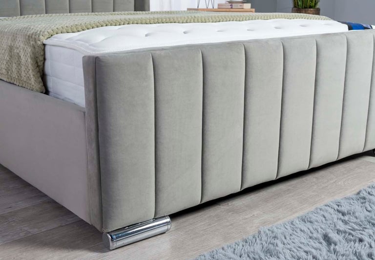 NEW OTTOMAN PANEL WING PLUSH VELVET UPHOLSTERED BED FRAME DOUBLE & KING SIZE