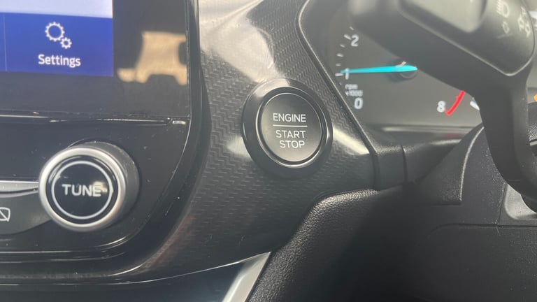 2024 Ford Puma 1.0 EcoBoost Hybrid mHEV Titanium 5dr Petrol Hatchback Hatchback Petrol Manual