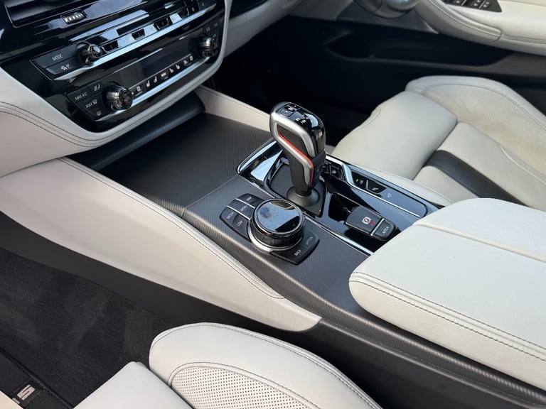 2020 BMW M5 4.4 V8 GPF Saloon 4dr Petrol Steptronic xDrive Euro 6 (s/s) (600 ps) SALOON Petrol Au...